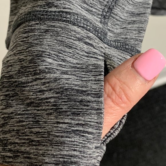 (T204) Old Navy Women's 3XL Plus Size Half-Zip Pull Over, Black & White - Picture 5 of 16